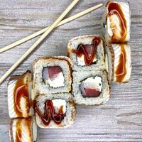 Ролл Umami в угре в Umami