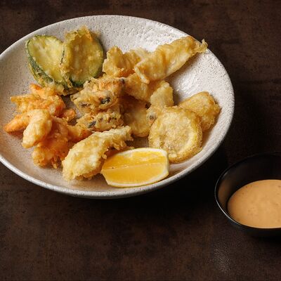 Фритто мисто из морепродуктовв Doge по цене 1100 ₽