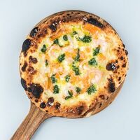 Неаполитанская пицца Лосось и креветка в Pizza25