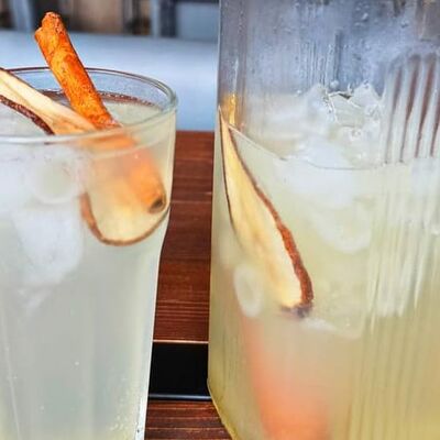 Груша-Корица (1 л) в The revolver pub по цене 449 ₽