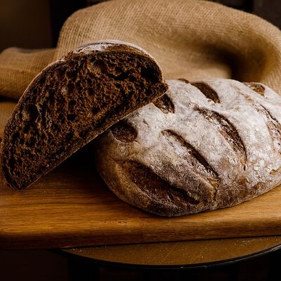 Дрезденский 1/2 в SCHWARZBROT немецкая пекарня по цене 105 ₽