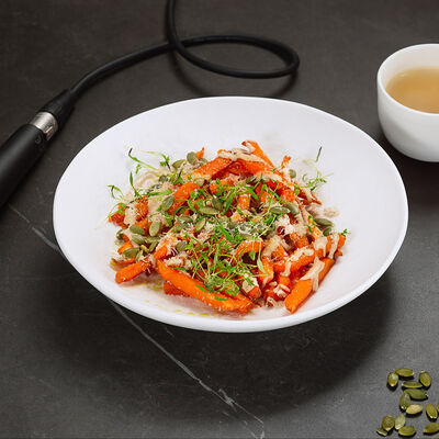 Батат фри с ореховым соусом в Интонация по цене 790 ₽