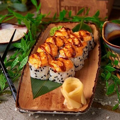 Запеченный ролл с лососем в Рестобар Ферум по цене 369