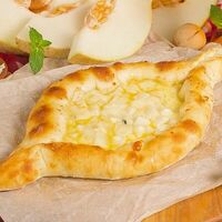 Хачапури с дыней и дорблю в Мушмула