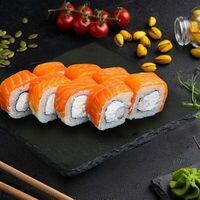 Ролл Филадельфия с креветкой темпура в Веселый Самурай SUSHI PREMIUM