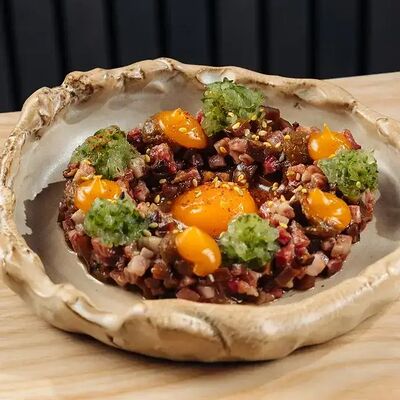 Тартар вагю в Tsunami по цене 1150 ₽