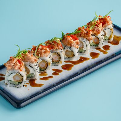 Ролл с креветкой и тунцом в MO by Matisov по цене 759 ₽