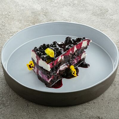 Черничный торт с кремом маскарпоне в Склад 22 по цене 390