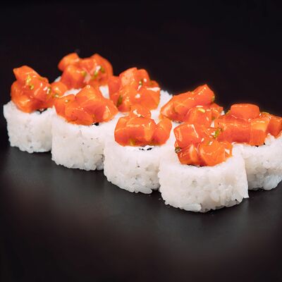 Ролл Вулкан в Royal fish по цене 369 ₽