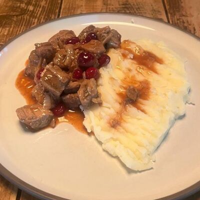 Индейка в ягодном соусев Billy McDaniel по цене 340 ₽