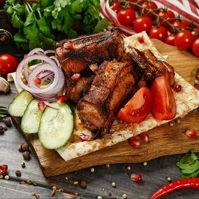 Ребра свиные в Три хинкали&Шашлык по цене 630 ₽