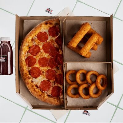 Комбо Эгоистка с морсом в Epic Pizza по цене 1250 ₽