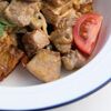 Свинина с картофелем и свежим салатом в Третья волна по цене 510