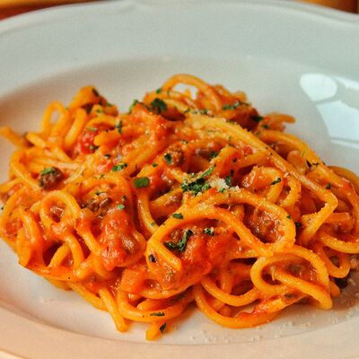 Спагетти Болоньезе в TiAMA по цене 790 ₽