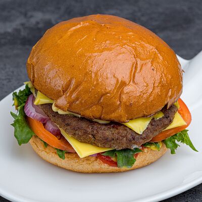 Чизбургер в А когда не Вкусно?! по цене 372 ₽