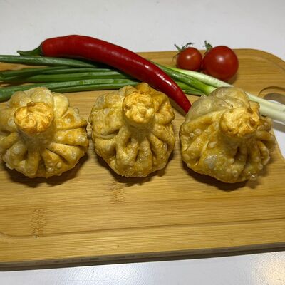 Хинкали с говядиной и свининой (жареные) в Гостиный дворик по цене 370 ₽