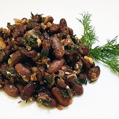 Фасоль с грецким орехом в Золотая вилка по цене 360 ₽