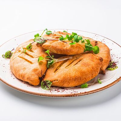 Пирожок с картофелем в Саттва по цене 150 ₽