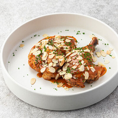 Цыпленок в соусе мисо с миндалем в Склад 22 по цене 890
