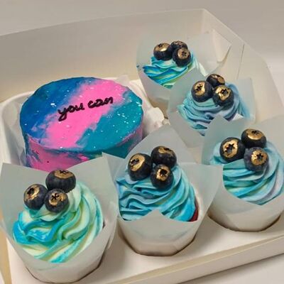 Бенто-торт и капкейки в стиле космосв Кондитерская VO по цене 4950 ₽