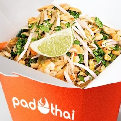 Пад Тай с курицей в Pad Thai по цене 14 р.