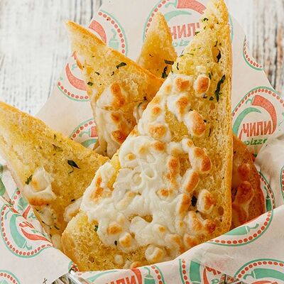 Фирменный хлеб с сыром моцарелла в Чили пицца по цене 220 ₽