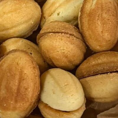 Набор орешков со сгущенкой 8 шт. в Tutti I Giorni по цене 400 ₽