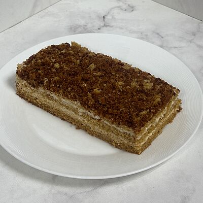 Торт медовик домашнийв Сказка lounge по цене 1200 ₽