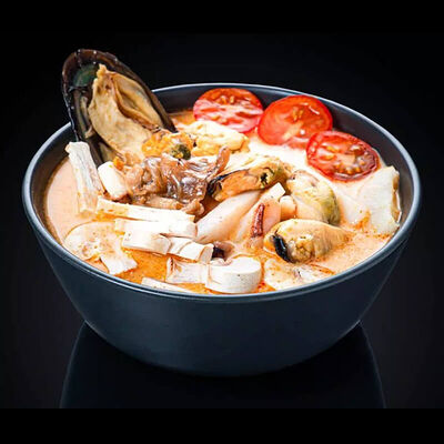 Суп Том ям с морепродуктами в Sushi Maximum по цене 860 ₽