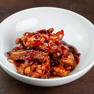 Крылышки куриные в соусе Coca-Cola в Пекин по цене 719 ₽