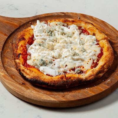 Лепешка с голубым сыром в Cheeseria по цене 550 ₽