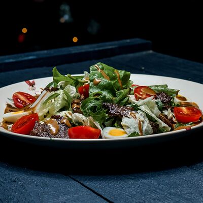 Тёплый салат с говядиной в Da Vinci Coffee по цене 3000 ₸