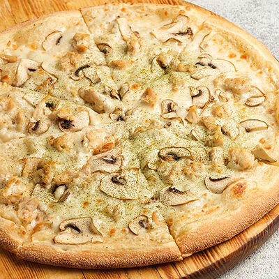 Курица и грибы Классика в Пицца Хаб по цене 693 ₽