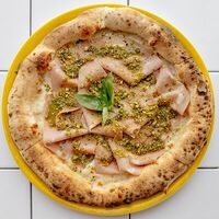Пицца с мортаделлой и фисташками в R14