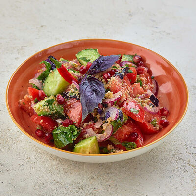 Салат по-грузински в Ели-Пили по цене 550 ₽