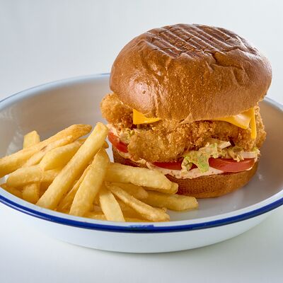 Бургер с креветкой и картофелем фри в Pimp my shrimp по цене 600 ₽