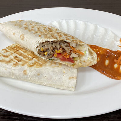 Шаурма Жульен с говядиной в лаваше в Armud Kebab по цене 337 ₽