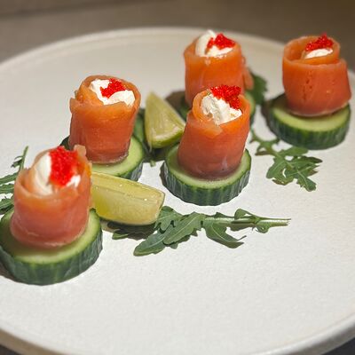 Лососевые свиткив Andys по цене 1020 ₽