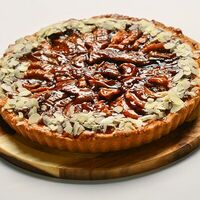 Пирог Шоколадный с грушей и карамелью в Гудди