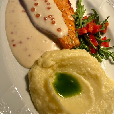 Семга по-царски в Мандарин по цене 1495 ₽