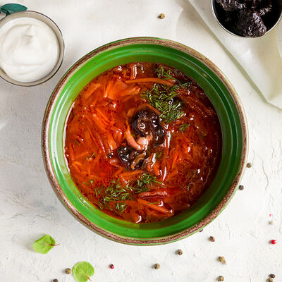 Борщ с грибами и черносливом веганский в Авокадо по цене 605 ₽