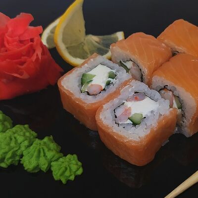 Филадельфия с креветкой в Pipirolly по цене 530