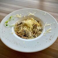 Спагетти с курицей и грибами в Rigatoni