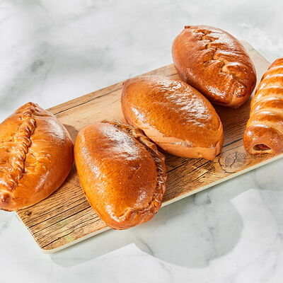 Сосиска в тесте в ЮГА по цене 180 ₽