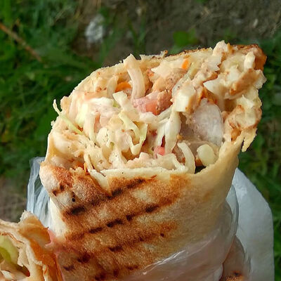 Гавайская с курицей в Шаурма у Виджая по цене 500 ₽