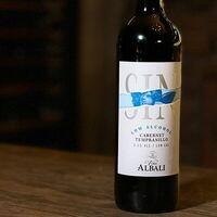 Безалкогольное вино Vina Albali Cabernet-Tempranillo Low Alcohol в Дюбонне