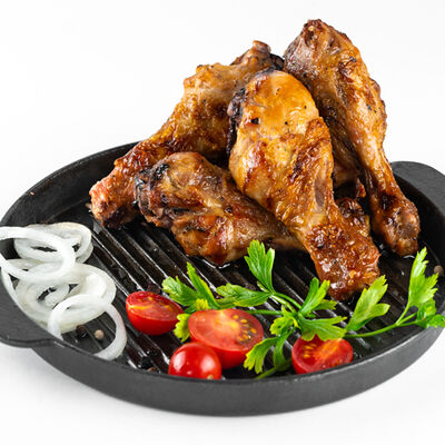 Шашлык из куриных голеней в Шашлычок по цене 561 ₽