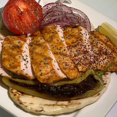 Куриное филе на гриле Филето котопуло в Греческая таверна Порто Миконос по цене 910 ₽