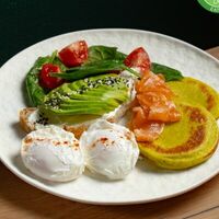 Завтрак с лососем в Balcon Day & Night