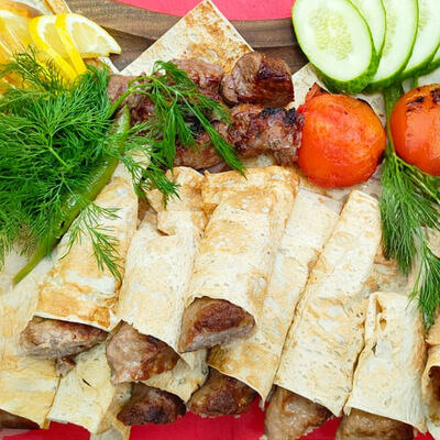 Люля-кебаб в лаваше с говядиной в Шаурма&Шашлык по цене 390 ₽